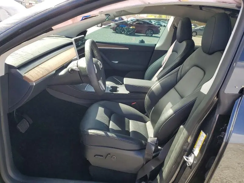 2025 TESLA MODEL Y   