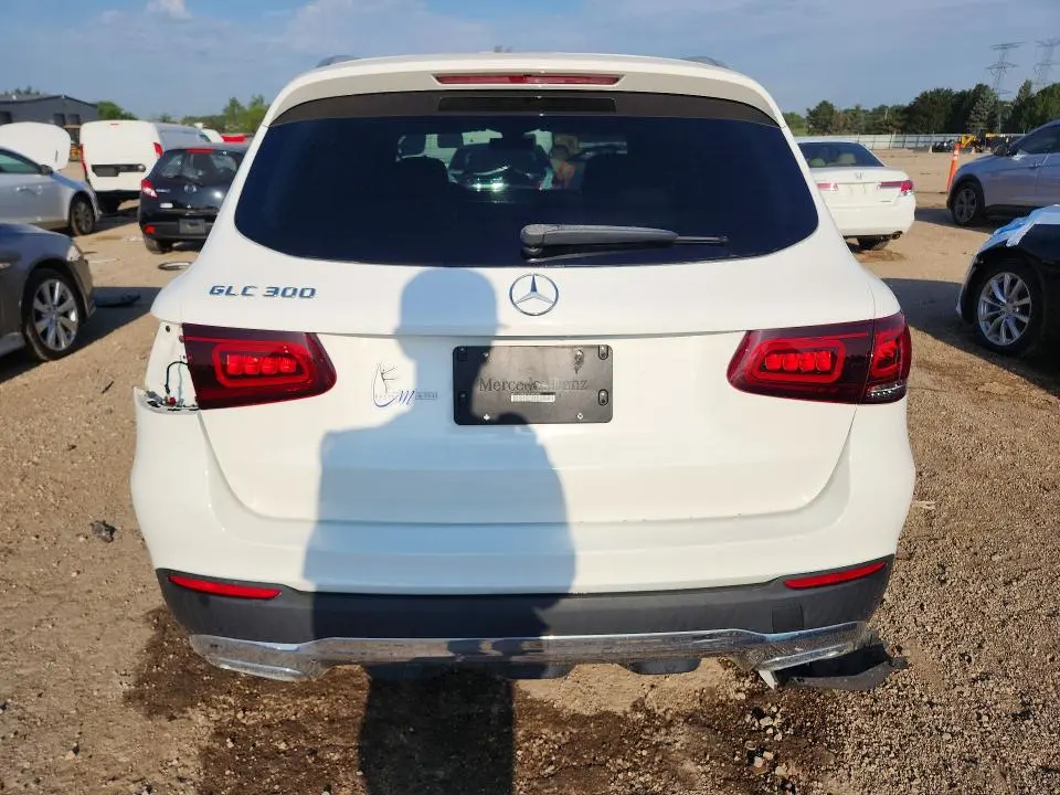 2020 MERCEDES-BENZ GLC 300  
