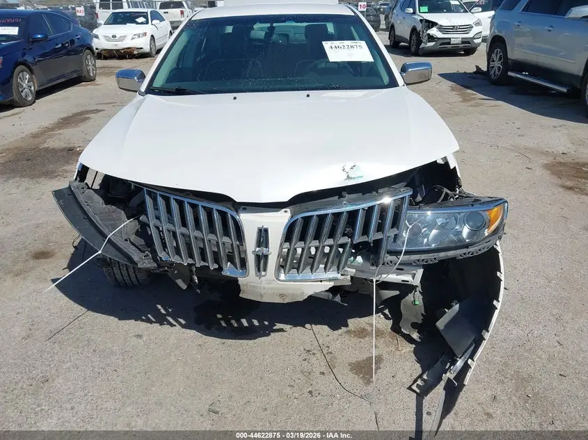 2011 LINCOLN MKZ  