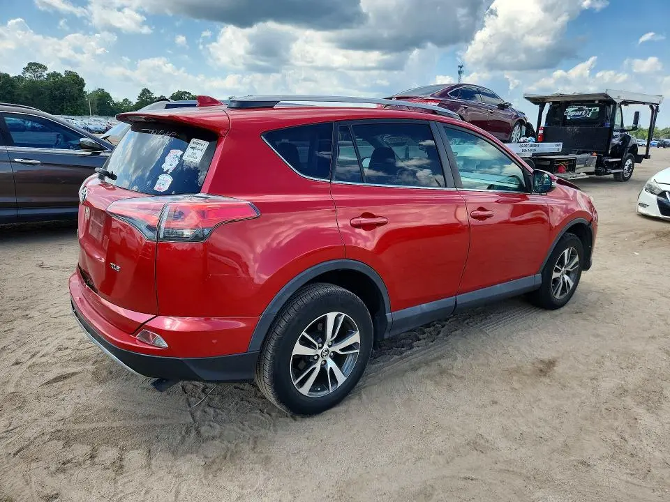 2017 TOYOTA RAV4 XLE  