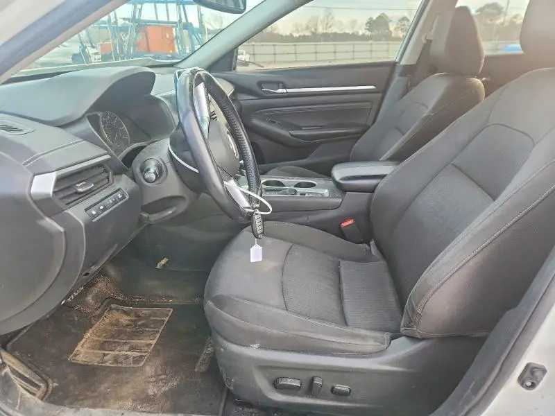 2019 NISSAN ALTIMA SV  