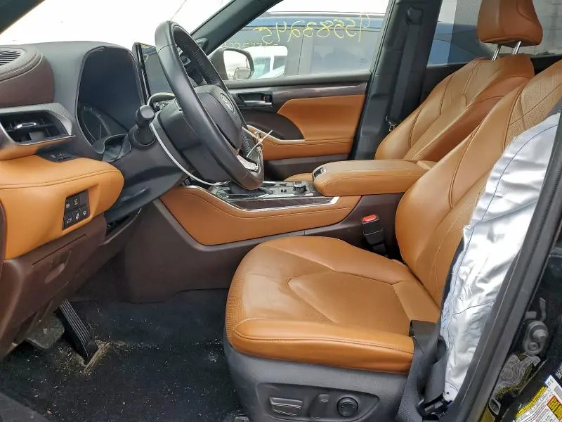 2021 TOYOTA HIGHLANDER PLATINUM  