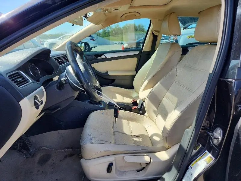 2014 VOLKSWAGEN JETTA SE  