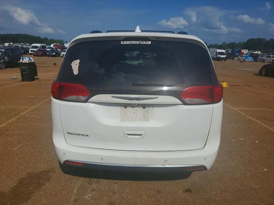 2019 CHRYSLER PACIFICA TOURING L  