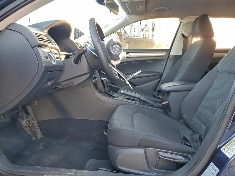 2014 VOLKSWAGEN PASSAT S  