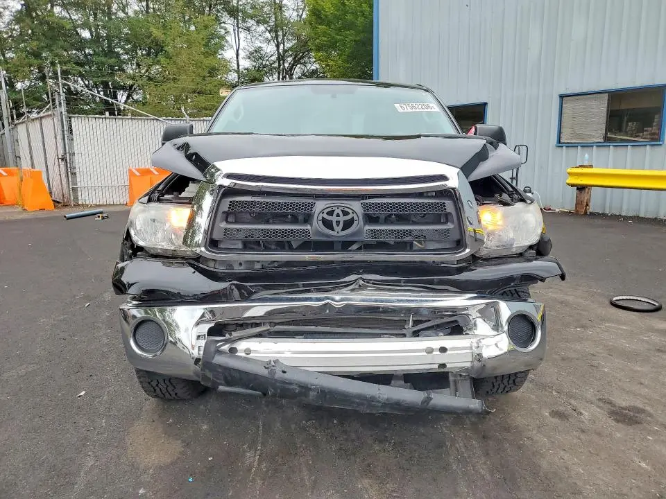 2013 TOYOTA TUNDRA DOUBLE CAB SR5  