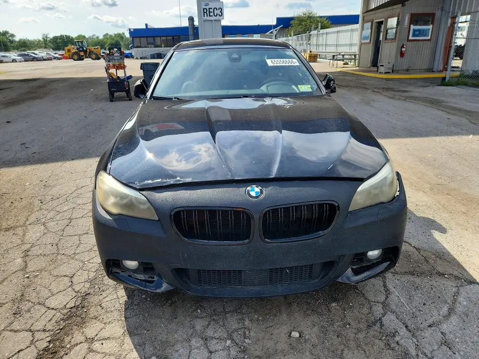 2016 BMW 550 XI  