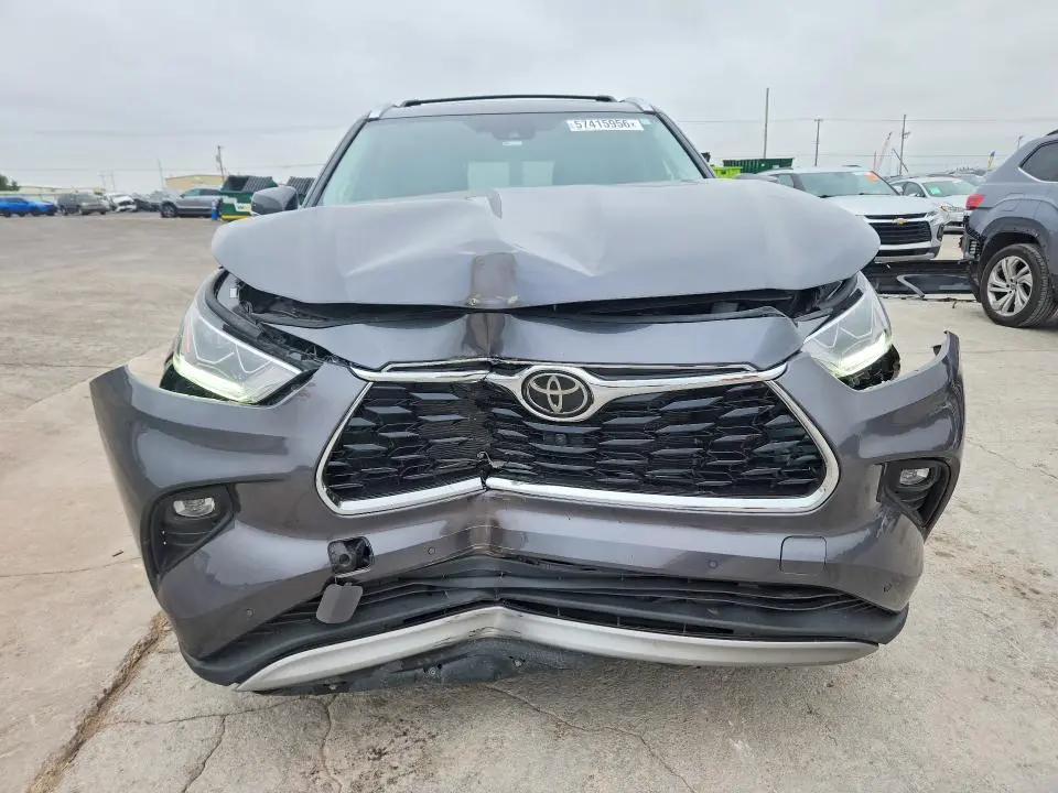 2021 TOYOTA HIGHLANDER PLATINUM  
