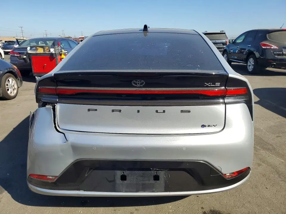 2023 TOYOTA PRIUS XLE  