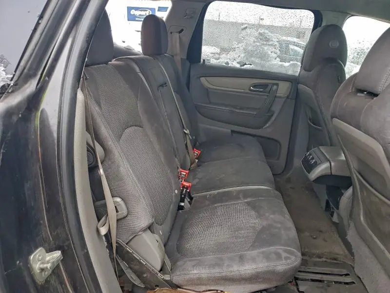 2016 CHEVROLET TRAVERSE LS  