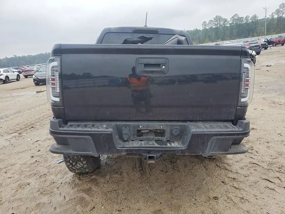 2015 CHEVROLET COLORADO Z71  
