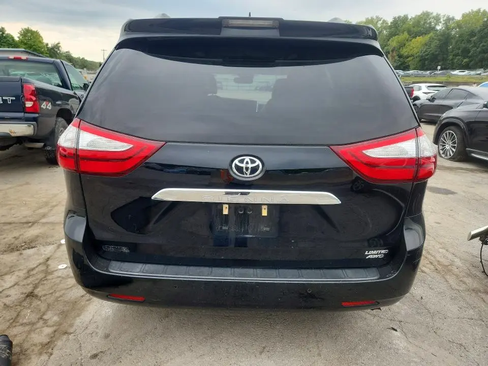 2019 TOYOTA SIENNA LIMITED PREMIUM 7-PASSENGER  