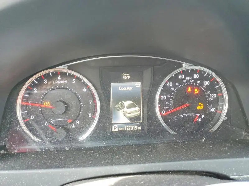 2016 TOYOTA CAMRY LE  