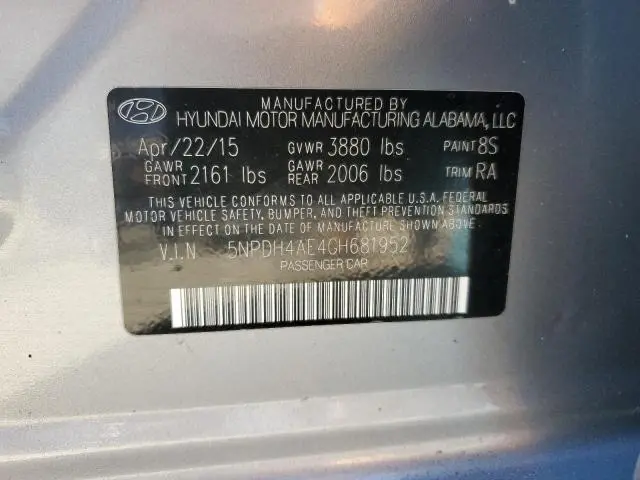 2016 HYUNDAI ELANTRA SE  