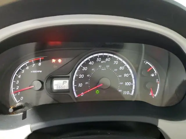 2011 TOYOTA SIENNA LE