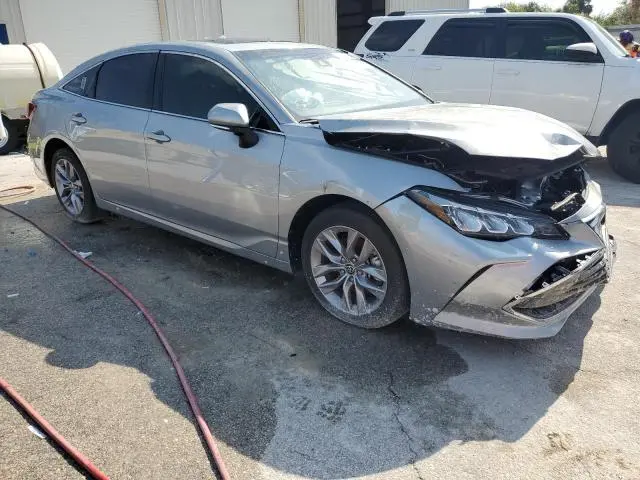 2021 TOYOTA AVALON XLE  