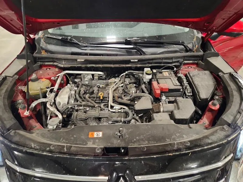 2025 MITSUBISHI OUTLANDER SE  