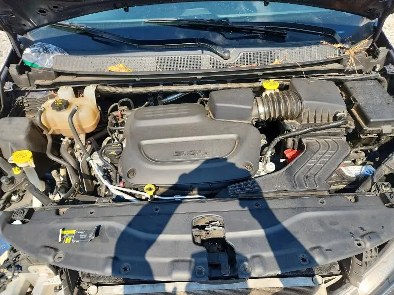 2020 CHRYSLER VOYAGER LXI  