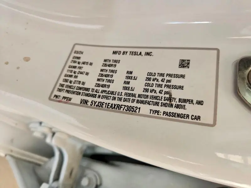2024 TESLA MODEL 3   