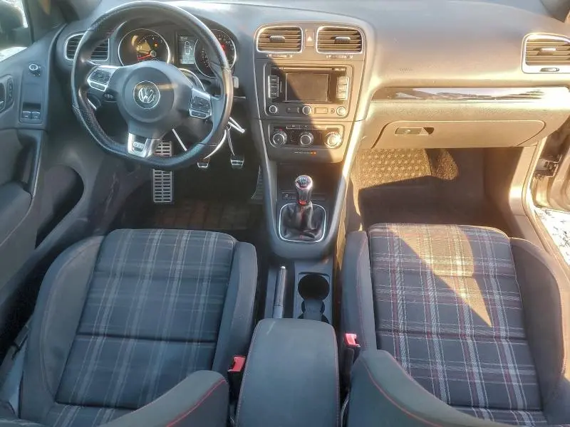 2011 VOLKSWAGEN GTI   