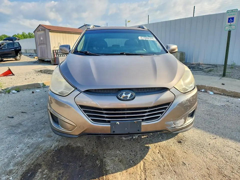2011 HYUNDAI TUCSON GLS  
