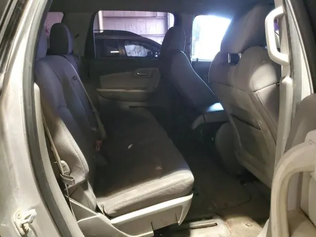 2011 CHEVROLET TRAVERSE LT  
