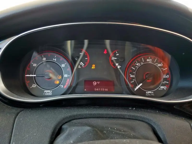 2013 DODGE DART SE  