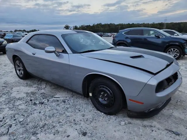 2016 DODGE CHALLENGER SXT  