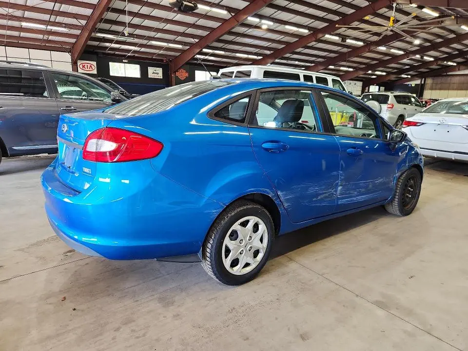 2012 FORD FIESTA SE  