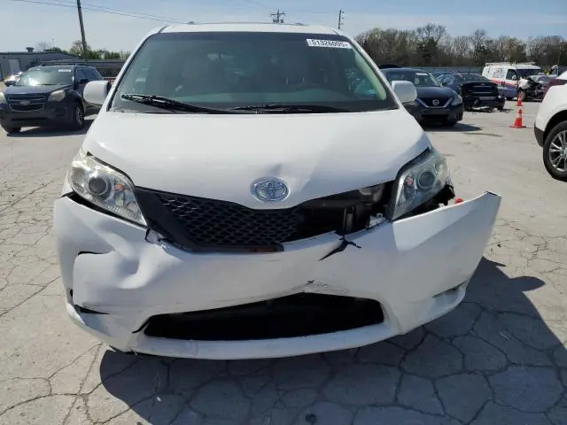 2013 TOYOTA SIENNA XLE  