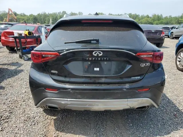 2017 INFINITI QX30 BASE  