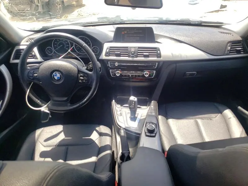 2017 BMW 320 I  