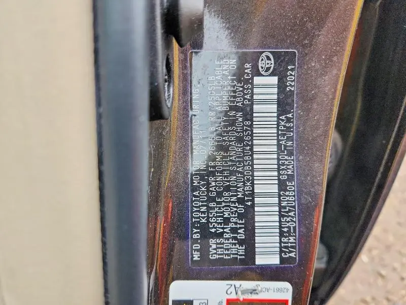 2011 TOYOTA AVALON LIMITED  