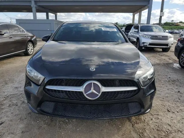 2019 MERCEDES-BENZ A 220  