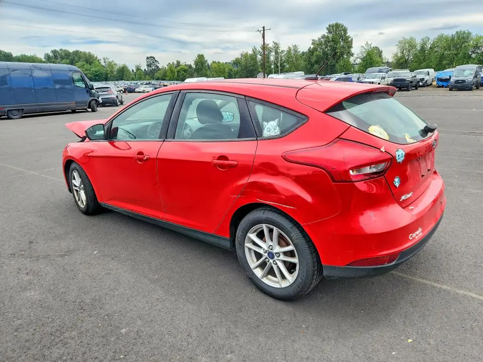 2015 FORD FOCUS SE  