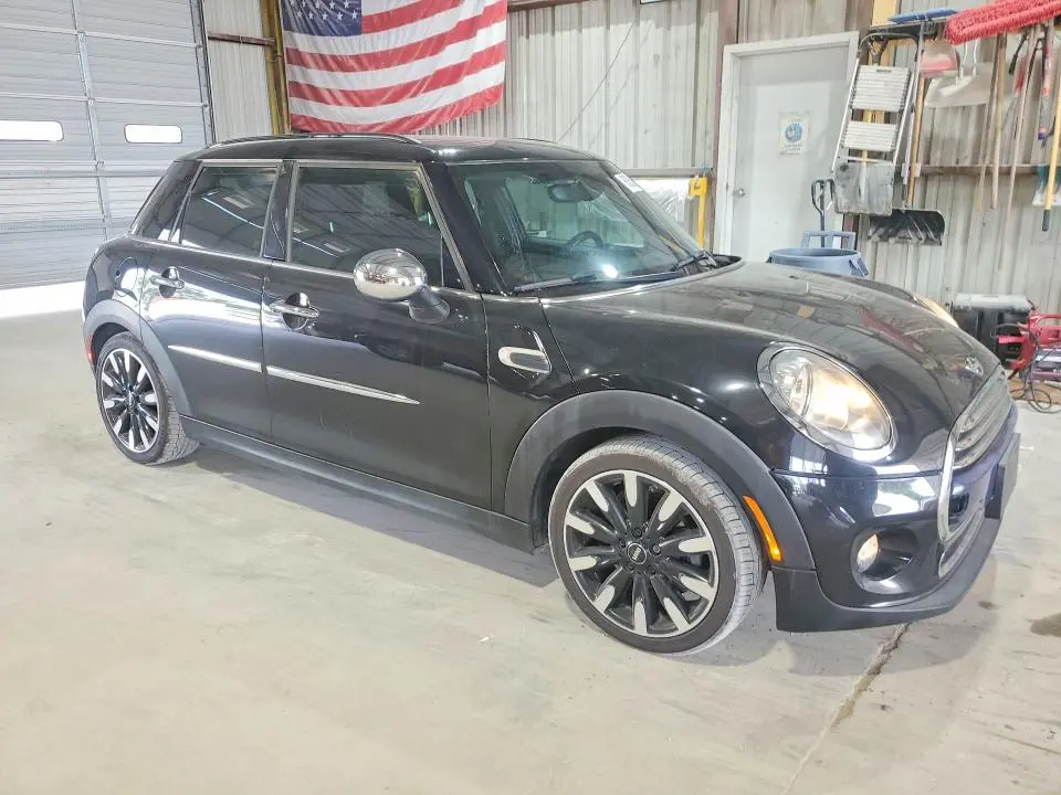 2016 MINI COOPER   