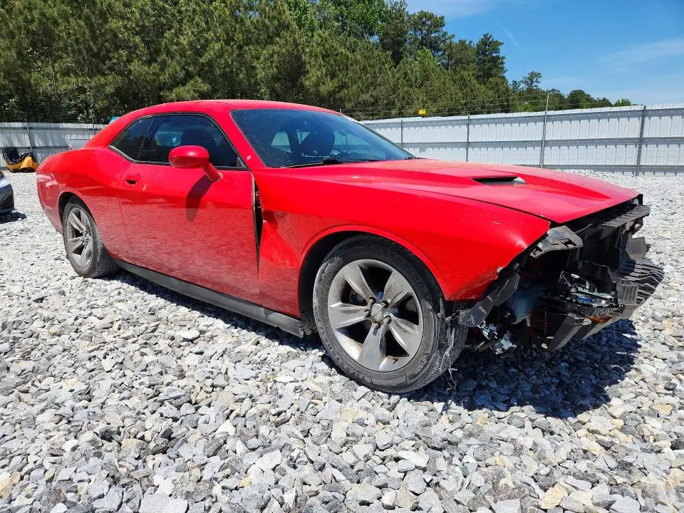 2015 DODGE CHALLENGER SXT  