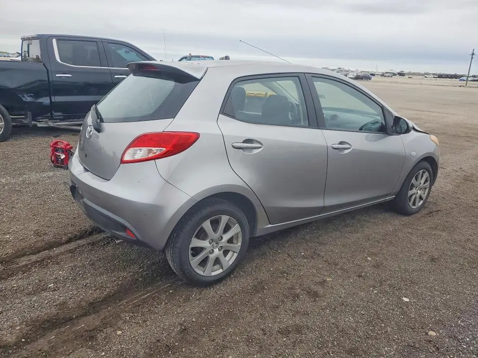 2012 MAZDA MAZDA2   