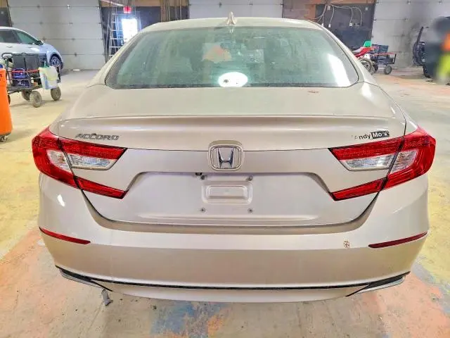 2018 HONDA ACCORD LX  