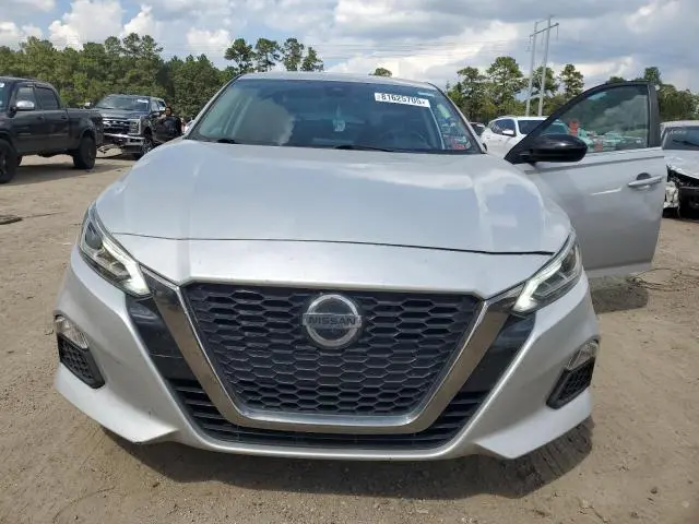 2021 NISSAN ALTIMA SR  