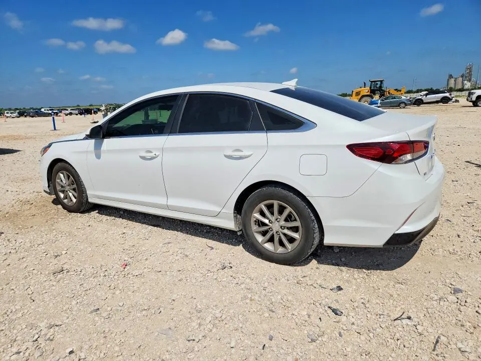 2018 HYUNDAI SONATA SE  