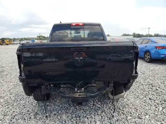 2019 RAM 1500 CLASSIC SLT  