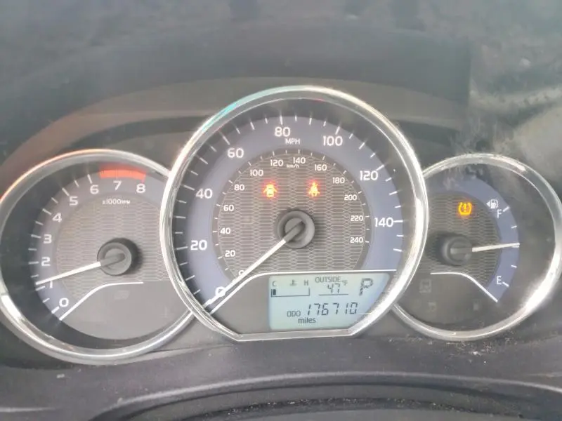 2014 TOYOTA COROLLA LE PLUS  