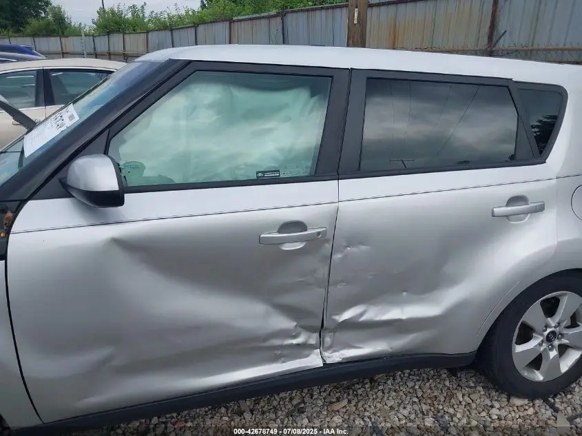 2019 KIA SOUL  