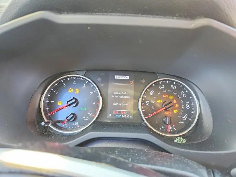 2019 TOYOTA RAV4 XLE  