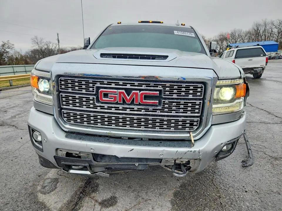 2018 GMC SIERRA K2500 DENALI  
