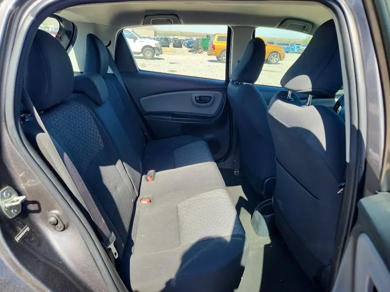 2015 TOYOTA YARIS 5-DOOR L  