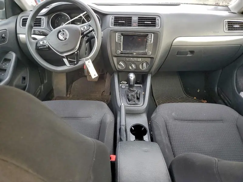 2016 VOLKSWAGEN JETTA SE  