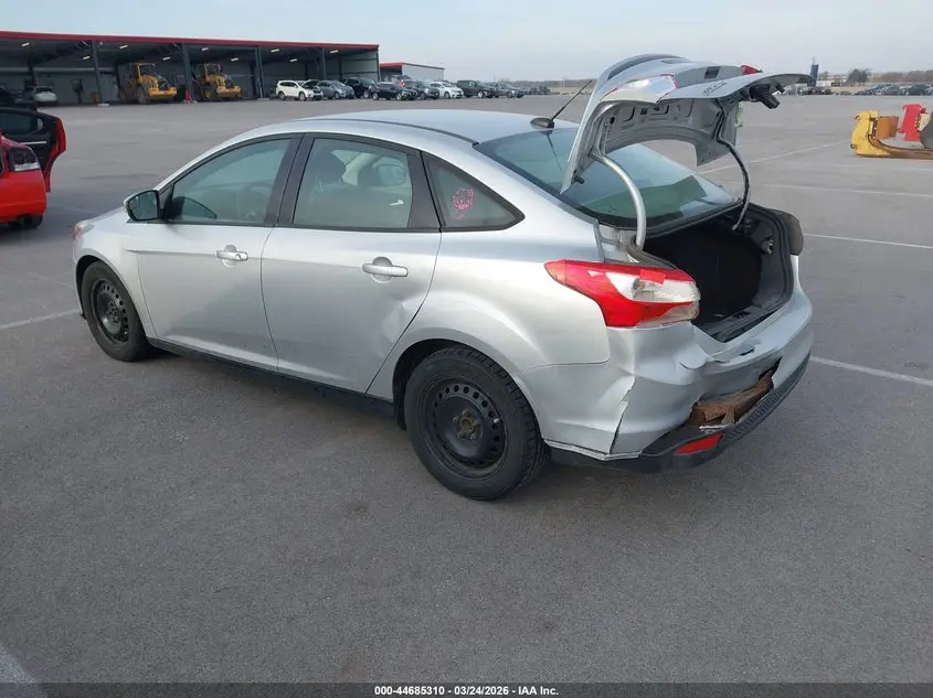 2013 FORD FOCUS SE
