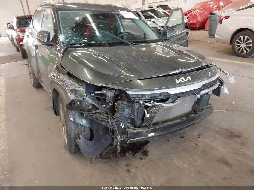 2024 KIA SELTOS S